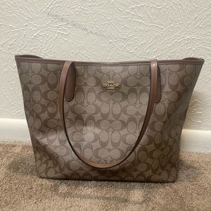 Used coach purse